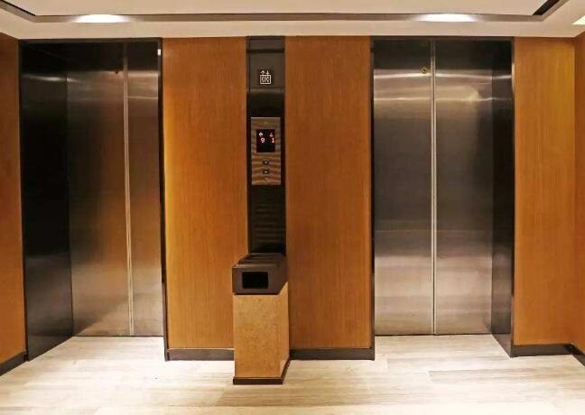 老电梯更换新电梯的价格是多少